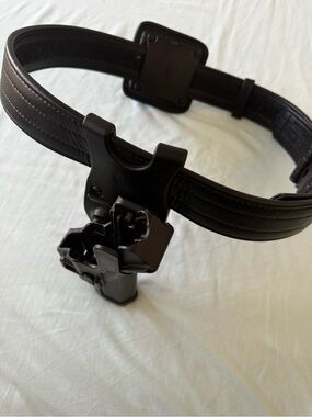 leather duty belt with holster and magazine holder